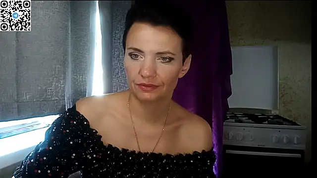 HotMamaQueen234 online show from 07-03-26, 12:00