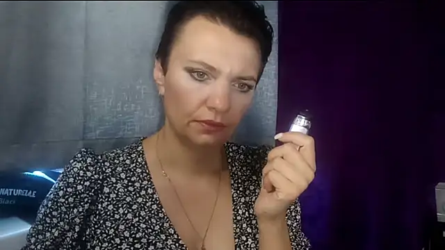 HotMamaQueen234 online show from 08-04-26, 06:27