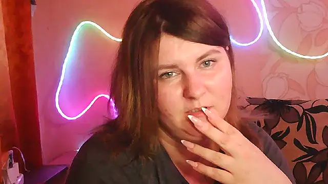 Snapshot of Minisstra chatting on 03-29-26, 05:57 Minisstra online show from 03-29-26, 05:57