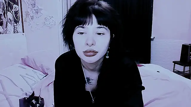 AllisonDeetz online show from 06-06-26, 05:17