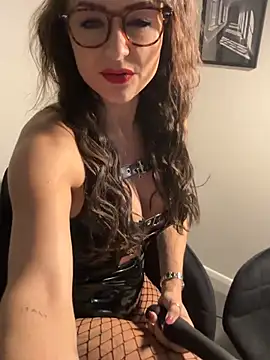 skarletthorne online show from 04-04-26, 11:02