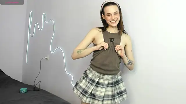 Lili pixxie  online show from 04-30-26, 12:55