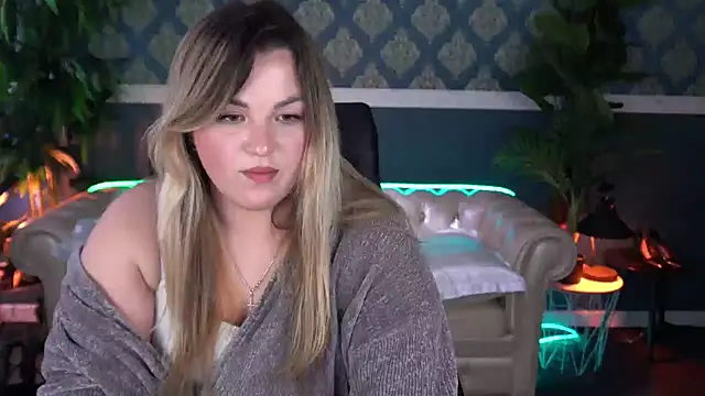 AlissyaGrayy online show from 04-28-26, 01:38