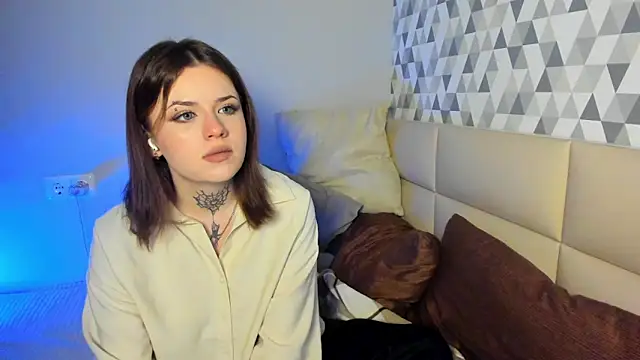 Snapshot of neat_obsession chatting on 03-25-26, 01:50 neat obsession online show from 03-25-26, 01:50