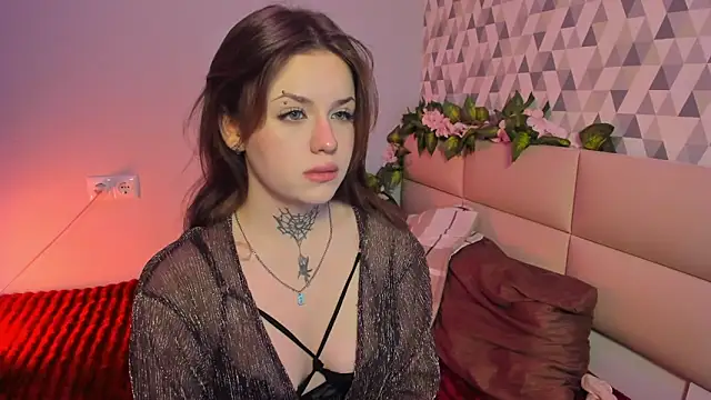 Snapshot of neat_obsession chatting on 04-13-26, 02:33 neat obsession online show from 04-13-26, 02:33