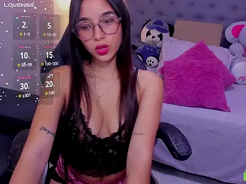 Snapshot of rouse_cutie chatting on 04-06-26, 12:30 rouse cutie online show from 04-06-26, 12:30