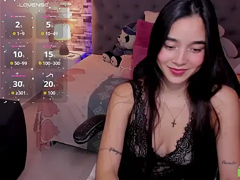 Snapshot of rouse_cutie chatting on 04-13-26, 12:16 rouse cutie online show from 04-13-26, 12:16