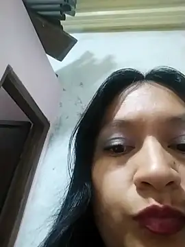 Snapshot of LatinSquirtBaby chatting on 05-23-26, 02:32 LatinSquirtBaby online show from 05-23-26, 02:32
