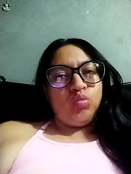 Snapshot of LatinSquirtBaby chatting on 06-09-26, 01:45 LatinSquirtBaby online show from 06-09-26, 01:45