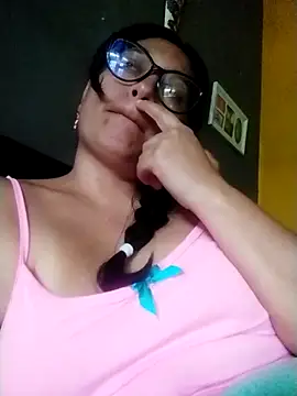 Snapshot of LatinSquirtBaby chatting on 06-10-26, 03:11 LatinSquirtBaby online show from 06-10-26, 03:11
