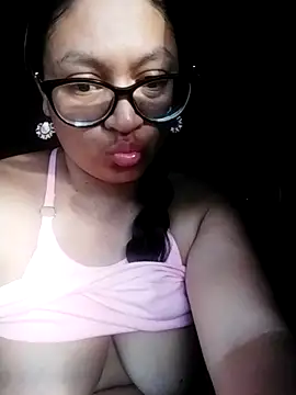 Snapshot of LatinSquirtBaby chatting on 06-11-26, 10:19 LatinSquirtBaby online show from 06-11-26, 10:19