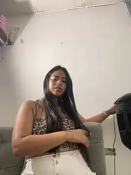 lucirganaxxx online show from 03-23-26, 02:04