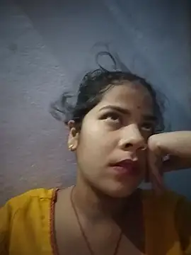 Pallavi cute online show from 05-26-26, 05:20