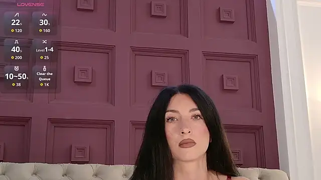 Snapshot of EllieJules chatting on 06-14-26, 03:41 EllieJules online show from 06-14-26, 03:41