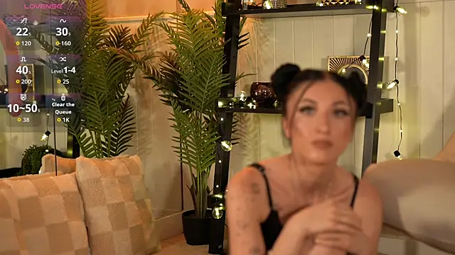 EllieJules online show from 07-28-26, 03:57