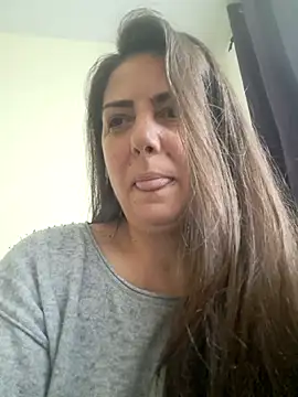 Arya Malone online show from 04-22-26, 08:17