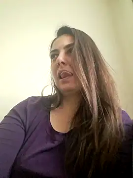 Arya Malone online show from 04-29-26, 07:56