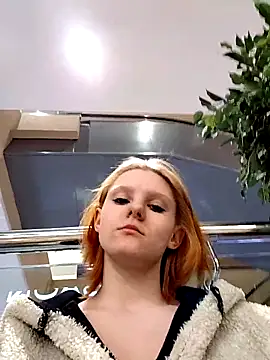 Snapshot of NinaParri chatting on 04-10-26, 03:12 NinaParri online show from 04-10-26, 03:12