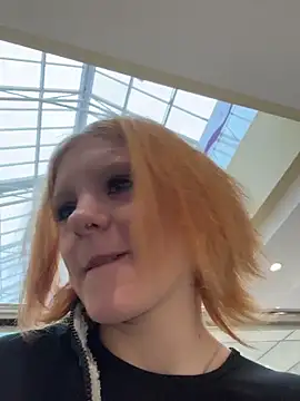 Snapshot of NinaParri chatting on 04-19-26, 03:50 NinaParri online show from 04-19-26, 03:50