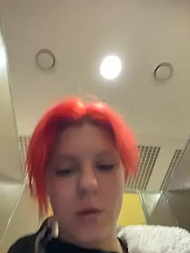 Snapshot of NinaParri chatting on 05-09-26, 04:28 NinaParri online show from 05-09-26, 04:28