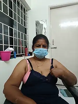 Snapshot of tamil_manjalmaami chatting on 06-03-26, 01:25 tamil manjalmaami online show from 06-03-26, 01:25