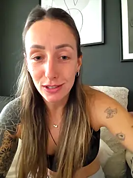 NicoleKaiser online show from 04-19-26, 05:12
