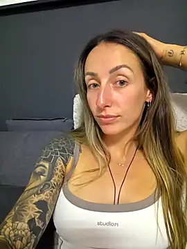 NicoleKaiser online show from 05-11-26, 07:11