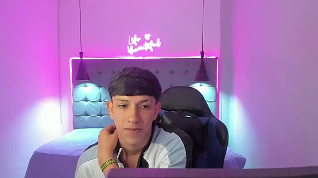 AdrianFranko online show from 03-17-26, 03:37