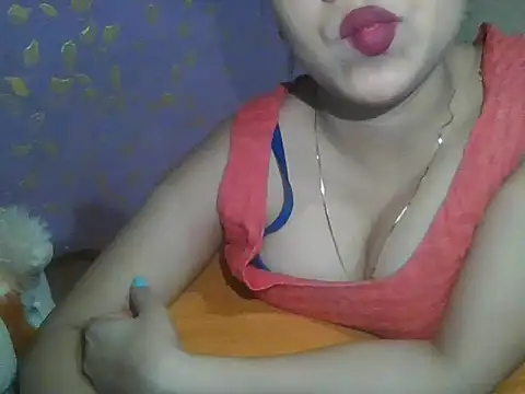 Snapshot of Qween_Seelu chatting on 07-02-26, 02:00 Qween Seelu online show from 07-02-26, 02:00