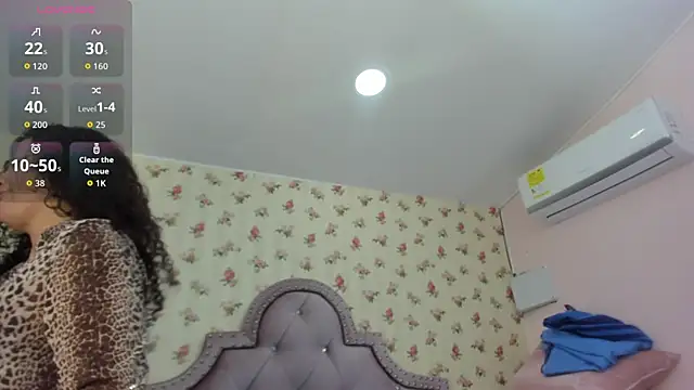 Snapshot of crystal_watson0 chatting on 06-18-26, 02:10 crystal watson0 online show from 06-18-26, 02:10