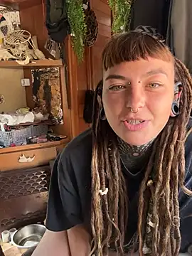 HornyHippy1 online show from 04-10-26, 10:09