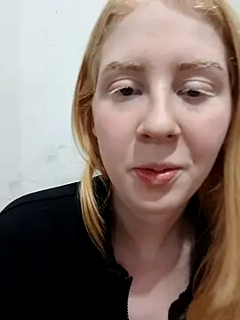 Snapshot of ninaxbabyy chatting on 04-10-26, 08:35 ninaxbabyy online show from 04-10-26, 08:35