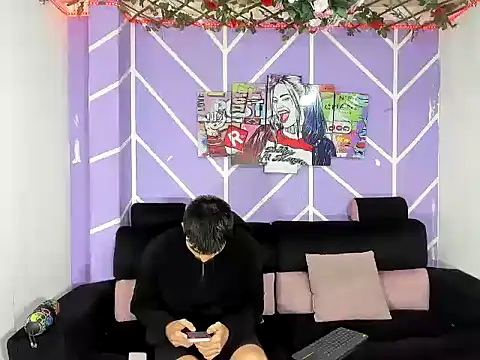 Nahomi hot 77 online show from 05-14-26, 12:12
