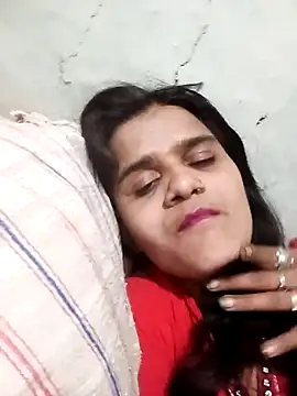 Snapshot of Sexy-Riya chatting on 04-18-26, 06:12 Sexy-Riya online show from 04-18-26, 06:12