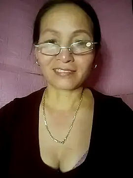 Snapshot of Lliygy chatting on 05-24-26, 12:54 Lliygy online show from 05-24-26, 12:54