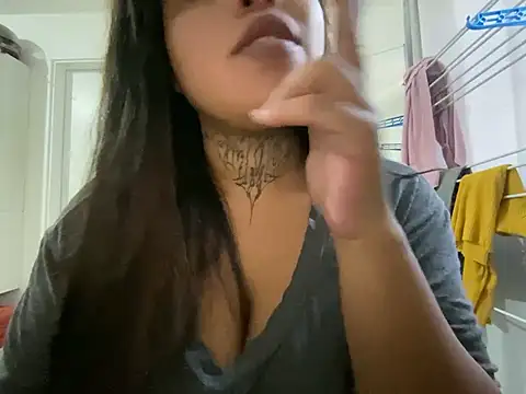 juel1sa online show from 07-10-26, 06:21