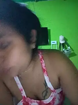 Snapshot of Roxanna_SexyGril chatting on 03-19-26, 03:38 Roxanna SexyGril online show from 03-19-26, 03:38