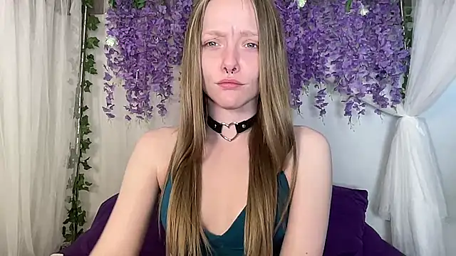 ElfGirlAna online show from 06-04-26, 02:56