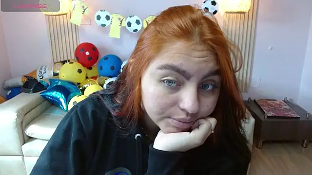 Snapshot of Miley_Clarck chatting on 07-13-26, 01:58 Miley Clarck online show from 07-13-26, 01:58