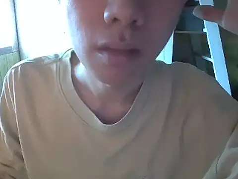 Snapshot of SlavedogPose chatting on 03-19-26, 02:37 SlavedogPose online show from 03-19-26, 02:37