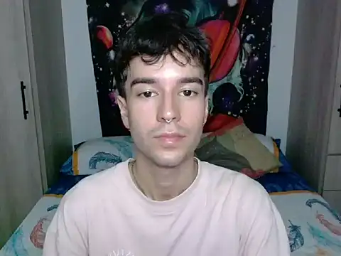 Snapshot of Adrien_polo chatting on 07-23-26, 12:13 Adrien polo online show from 07-23-26, 12:13