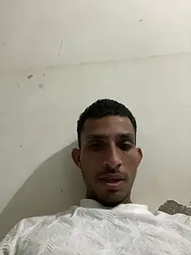Snapshot of cool_guy_1 chatting on 03-28-26, 03:28 cool guy 1 online show from 03-28-26, 03:28