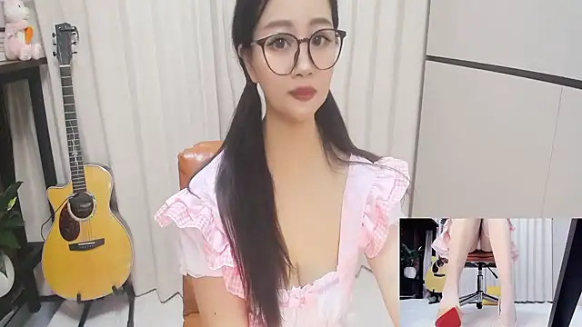 Latte-01 online show from 06-01-26, 06:26
