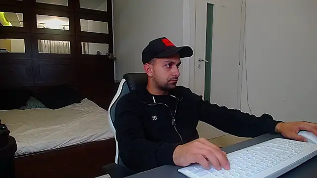 BryceReign online show from 04-30-26, 04:30