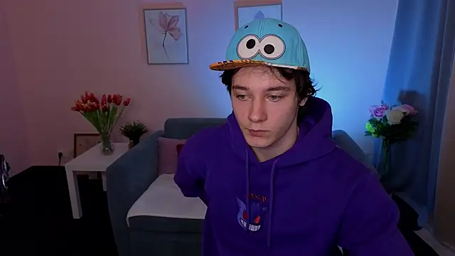 Snapshot of KevinStrike chatting on 03-25-26, 02:34 KevinStrike online show from 03-25-26, 02:34