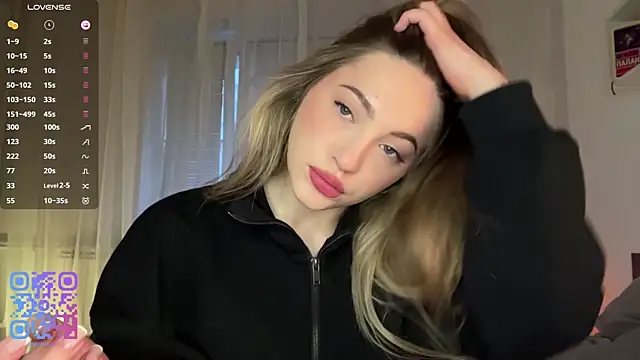 1Kellynaive online show from 04-04-26, 04:04