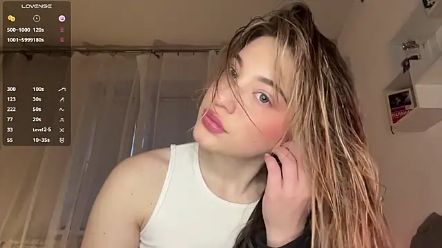 1Kellynaive online show from 04-06-26, 03:02