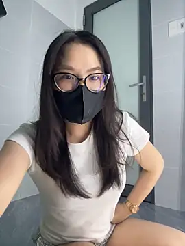 Evelyn9xzz online show from 03-25-26, 04:13