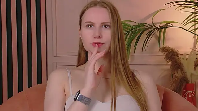 Lover Daisy  online show from 05-13-26, 11:40