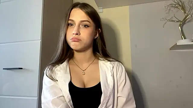 Snapshot of AssumingPail chatting on 03-21-26, 01:58 AssumingPail online show from 03-21-26, 01:58